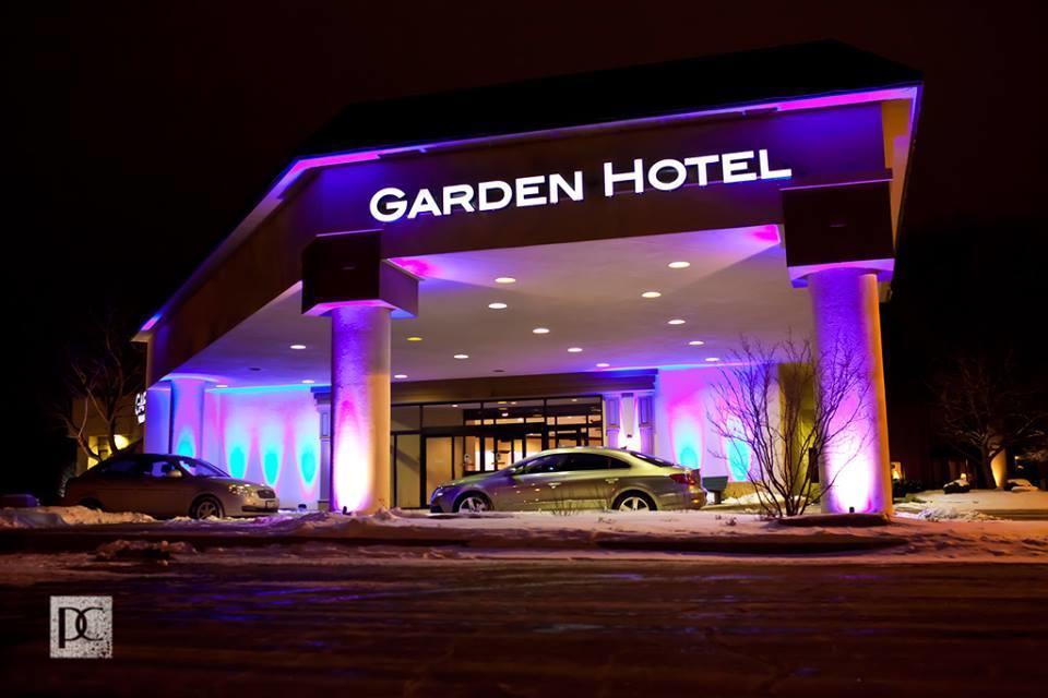 Garden Hotel And Conference Center South Beloit Exteriör bild